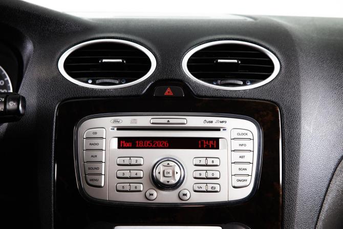 Ford Focus II с пробегом 2007 года, цена 599 000 рублей, 250150 км, седан, Автокод Объявления