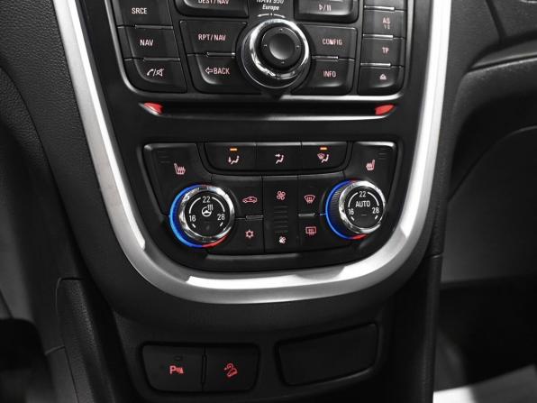 Opel Mokka I с пробегом 2014 года, цена 1 275 000 рублей, 81467 км, внедорожник, Автокод Объявления