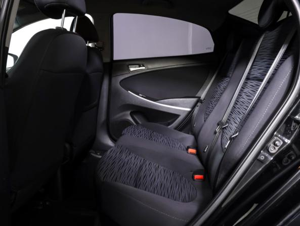 Hyundai Solaris I Рестайлинг с пробегом 2015 года, цена 890 000 рублей, 105906 км, седан, Автокод Объявления