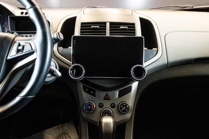 Chevrolet Aveo II с пробегом 2013 года, цена 700 000 рублей, 217863 км, хэтчбек, Автокод Объявления