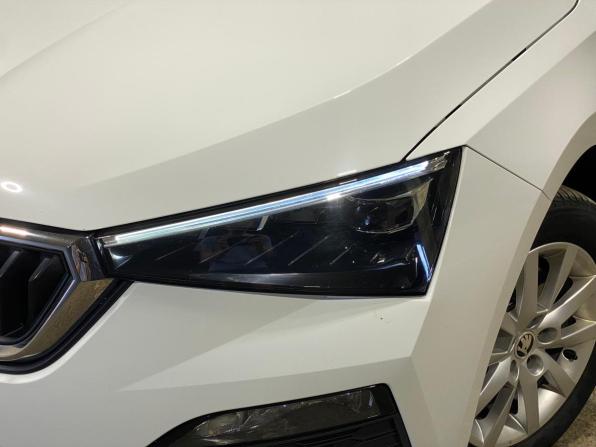 Skoda Rapid II с пробегом 2021 года, цена 1 730 000 рублей, 61601 км, лифтбек, Автокод Объявления