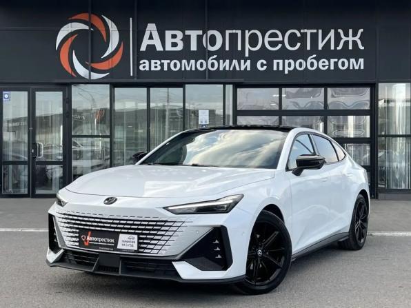Changan UNI-V I с пробегом 2023 года, цена 1 990 000 рублей, 64103 км, лифтбек, Автокод Объявления