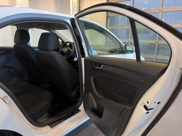 Skoda Rapid I Рестайлинг с пробегом 2018 года, цена 1 190 000 рублей, 154183 км, лифтбек, Автокод Объявления