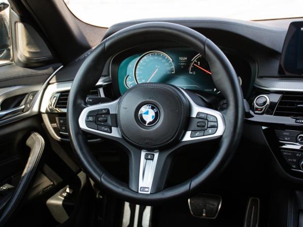 BMW 5 серии VII (G30/G31/G38) с пробегом 2017 года, цена 3 648 000 рублей, 220118 км, седан, Автокод Объявления