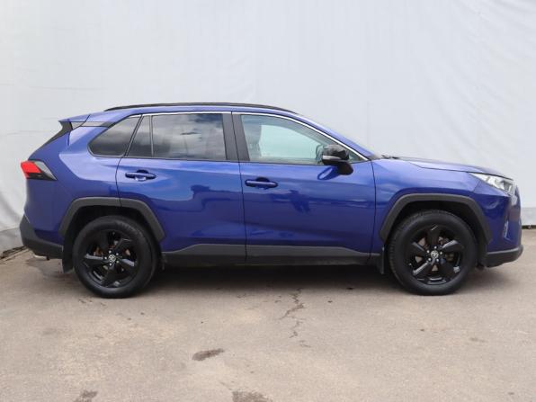 Toyota RAV4 V (XA50) с пробегом 2021 года, цена 3 399 000 рублей, 102028 км, внедорожник, Автокод Объявления