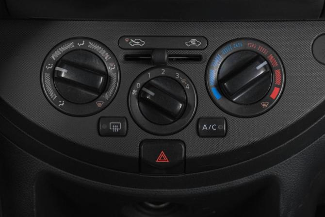 Nissan Note I Рестайлинг с пробегом 2012 года, цена 889 000 рублей, 170000 км, хэтчбек, Автокод Объявления