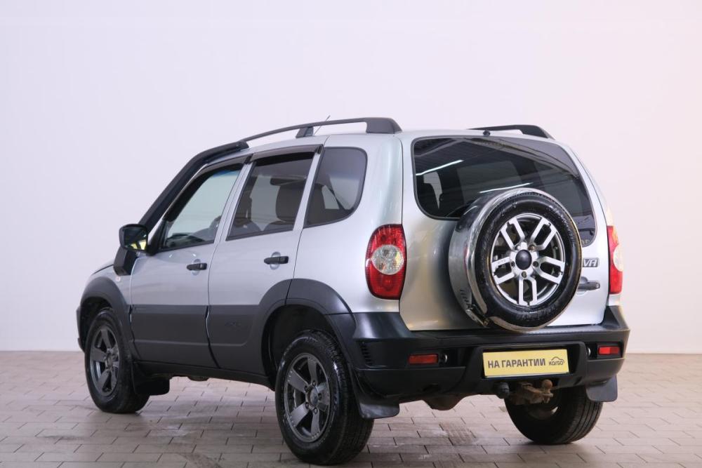 Chevrolet Niva I Рестайлинг Омск  - изображение 5