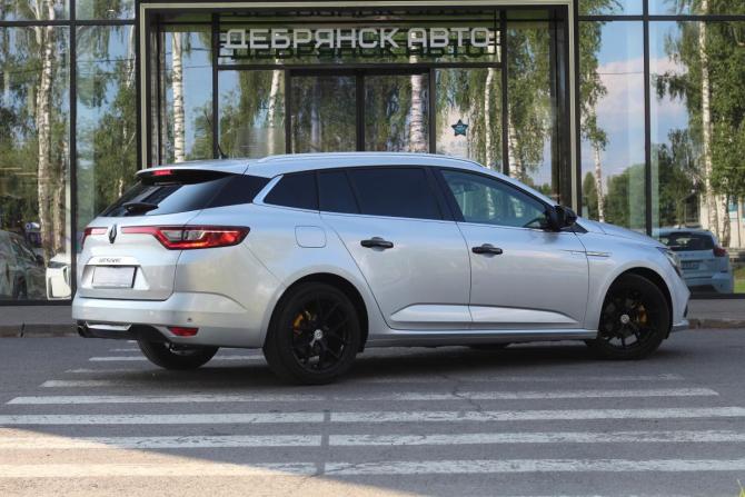 Renault Megane IV с пробегом 2016 года, цена 1 120 000 рублей, 298083 км, универсал, Автокод Объявления