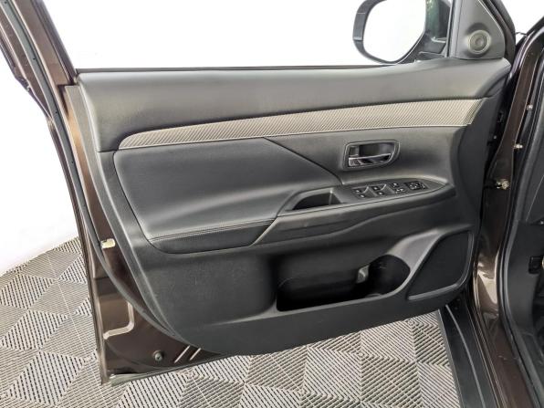 Mitsubishi Outlander III Рестайлинг 3 с пробегом 2021 года, цена 2 750 000 рублей, 65267 км, внедорожник, Автокод Объявления