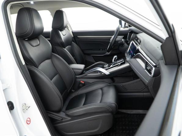 Geely Atlas Pro с пробегом 2024 года, цена 2 179 050 рублей, 64294 км, внедорожник, Автокод Объявления