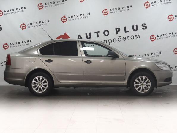 Skoda Octavia II (A5) Рестайлинг с пробегом 2010 года, цена 699 000 рублей, 305500 км, лифтбек, Автокод Объявления