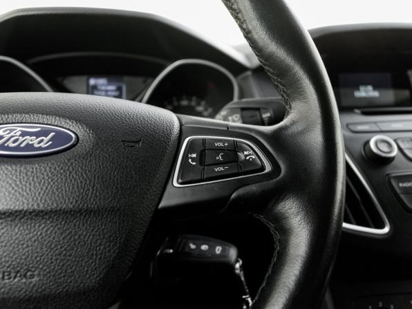 Ford Focus III Рестайлинг с пробегом 2016 года, цена 925 000 рублей, 94930 км, хэтчбек, Автокод Объявления