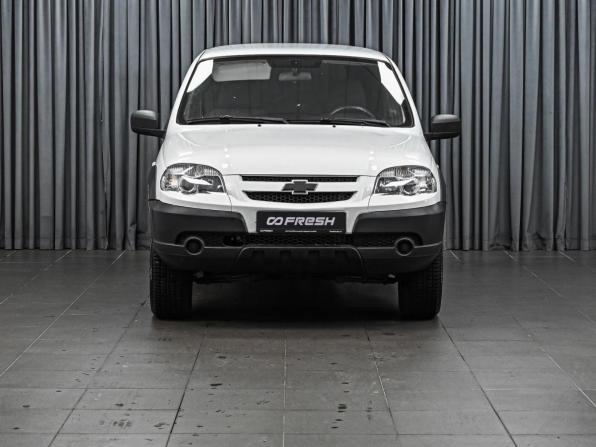 Chevrolet Niva I Рестайлинг с пробегом 2018 года, цена 899 000 рублей, 160090 км, внедорожник, Автокод Объявления