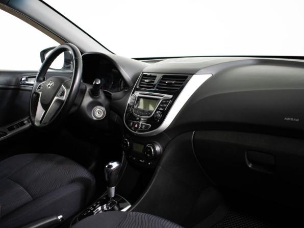 Hyundai Solaris I с пробегом 2013 года, цена 897 000 рублей, 182932 км, седан, Автокод Объявления