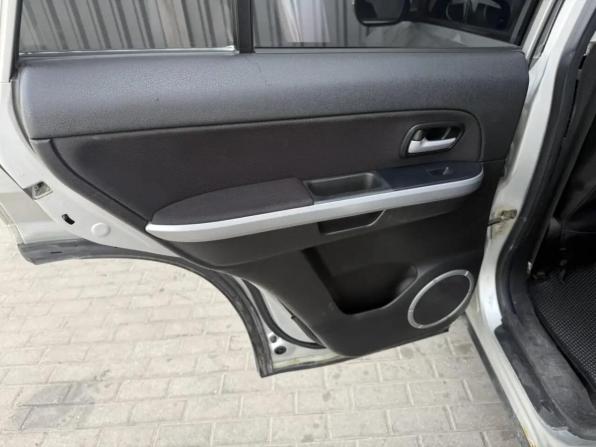 Suzuki Grand Vitara II Рестайлинг с пробегом 2011 года, цена 829 000 рублей, 328000 км, внедорожник, Автокод Объявления