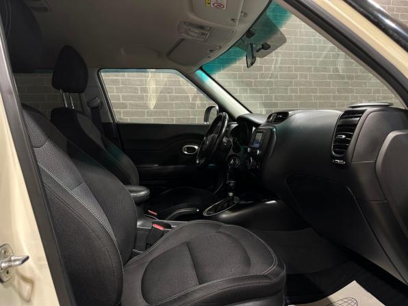 Kia Soul II Рестайлинг с пробегом 2017 года, цена 1 345 000 рублей, 170520 км, хэтчбек, Автокод Объявления