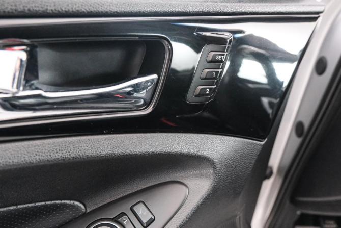 Hyundai Sonata VI (YF) с пробегом 2011 года, цена 1 199 000 рублей, 220100 км, седан, Автокод Объявления