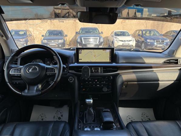 Lexus LX III Рестайлинг 2 с пробегом 2016 года, цена 5 980 000 рублей, 229500 км, внедорожник, Автокод Объявления
