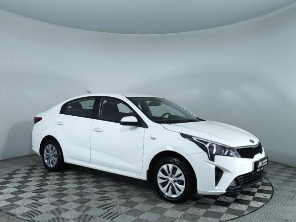 Kia Rio IV Рестайлинг с пробегом 2020 года, цена 1 448 000 рублей, 50461 км, седан, Автокод Объявления