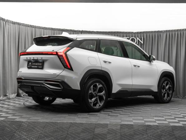 Geely Atlas II с пробегом 2024 года, цена 3 030 000 рублей, 33636 км, внедорожник, Автокод Объявления
