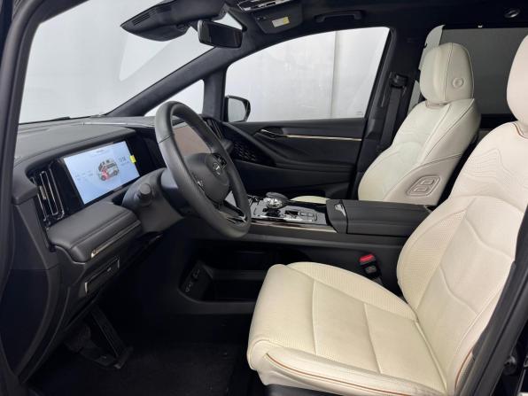 GAC M8 с пробегом 2023 года, цена 5 490 000 рублей, 10 км, минивэн, Автокод Объявления