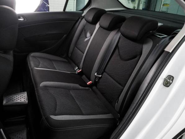 Peugeot 408 I с пробегом 2016 года, цена 899 000 рублей, 96153 км, седан, Автокод Объявления
