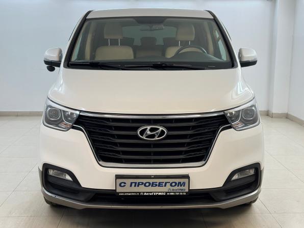 Hyundai H-1 II Рестайлинг 2 с пробегом 2018 года, цена 3 090 000 рублей, 131568 км, минивэн, Автокод Объявления