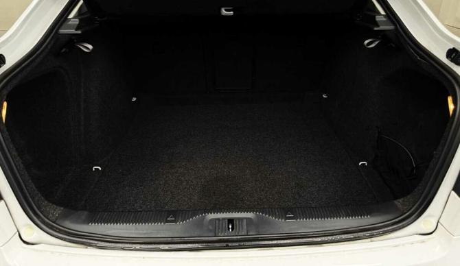 Skoda Octavia II (A5) Рестайлинг с пробегом 2012 года, цена 730 000 рублей, 252678 км, лифтбек, Автокод Объявления