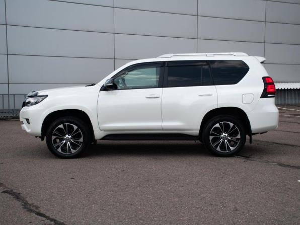 Toyota Land Cruiser Prado 150 Series Рестайлинг 3 с пробегом 2021 года, цена 4 950 000 рублей, 159471 км, внедорожник, Автокод Объявления