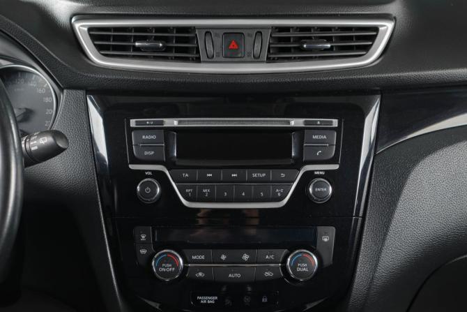 Nissan Qashqai II с пробегом 2015 года, цена 1 619 000 рублей, 184932 км, внедорожник, Автокод Объявления