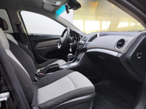 Chevrolet Cruze I Рестайлинг с пробегом 2014 года, цена 675 000 рублей, 186310 км, седан, Автокод Объявления