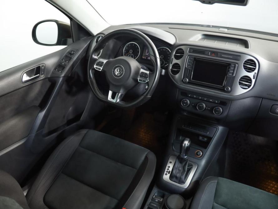 Volkswagen Tiguan I Рестайлинг Санкт-Петербург  - изображение 9
