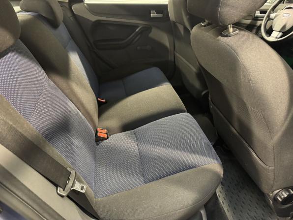 Ford Focus II с пробегом 2006 года, цена 589 800 рублей, 117000 км, хэтчбек, Автокод Объявления