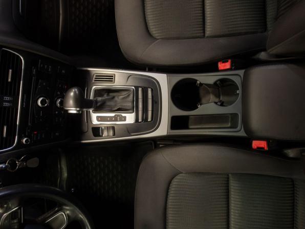 Audi A4 IV (B8) Рестайлинг с пробегом 2013 года, цена 1 095 000 рублей, 263256 км, седан, Автокод Объявления