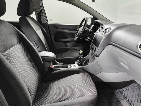 Ford Focus II Рестайлинг с пробегом 2010 года, цена 710 000 рублей, 134215 км, хэтчбек, Автокод Объявления