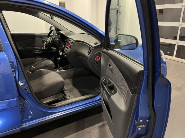 Kia Rio II Рестайлинг с пробегом 2011 года, цена 490 000 рублей, 242792 км, хэтчбек, Автокод Объявления