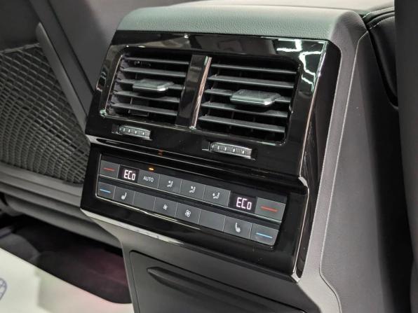 Новый Volkswagen Touareg III Рестайлинг 2025 года, цена 10 500 000 рублей, внедорожник, Автокод Объявления