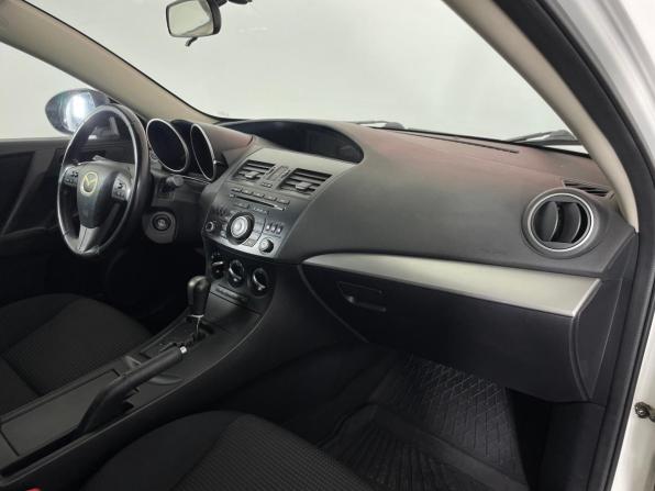 Mazda 3 II (BL) Рестайлинг с пробегом 2012 года, цена 990 000 рублей, 136278 км, седан, Автокод Объявления