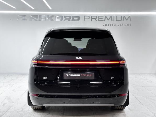Li Auto (Lixiang) L9 I с пробегом 2024 года, цена 6 500 000 рублей, 45154 км, внедорожник, Автокод Объявления