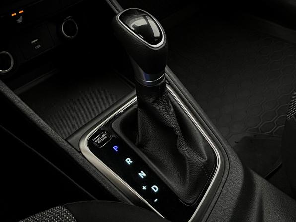Hyundai Solaris II Рестайлинг с пробегом 2021 года, цена 1 543 200 рублей, 51572 км, седан, Автокод Объявления