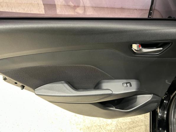 Hyundai Solaris II с пробегом 2019 года, цена 1 079 000 рублей, 198458 км, седан, Автокод Объявления