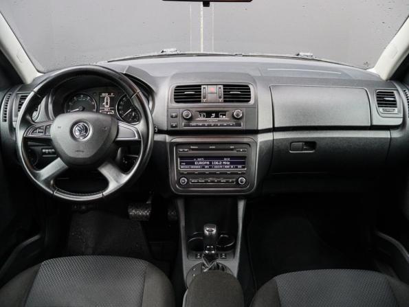 Skoda Fabia II Рестайлинг с пробегом 2013 года, цена 750 000 рублей, 228591 км, хэтчбек, Автокод Объявления