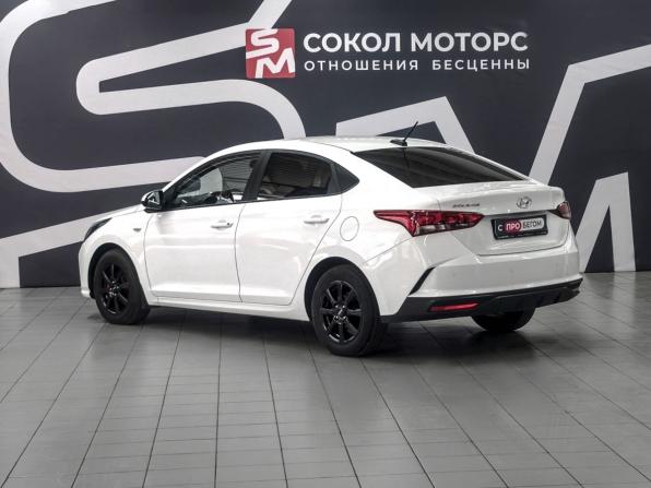 Hyundai Solaris II Рестайлинг с пробегом 2021 года, цена 1 889 900 рублей, 67000 км, седан, Автокод Объявления