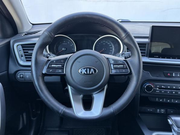 Kia Ceed III с пробегом 2019 года, цена 1 699 683 рубля, 113186 км, универсал, Автокод Объявления