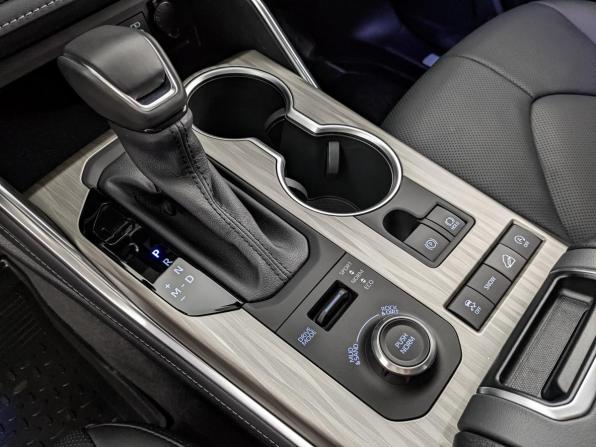 Toyota Highlander IV (XU70) с пробегом 2025 года, цена 6 000 000 рублей, 700 км, внедорожник, Автокод Объявления