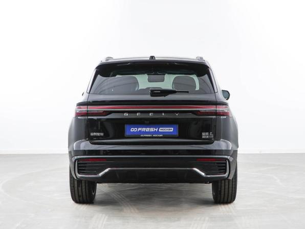 Geely Monjaro I Рестайлинг 2 с пробегом 2026 года, цена 4 558 888 рублей, 28 км, внедорожник, Автокод Объявления