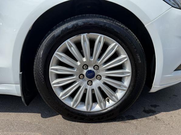 Ford Mondeo V с пробегом 2015 года, цена 1 320 000 рублей, 235000 км, седан, Автокод Объявления