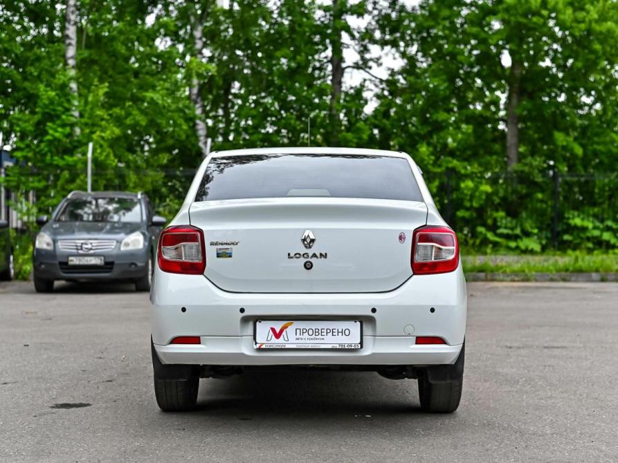 Renault Logan II Санкт-Петербург  - изображение 4