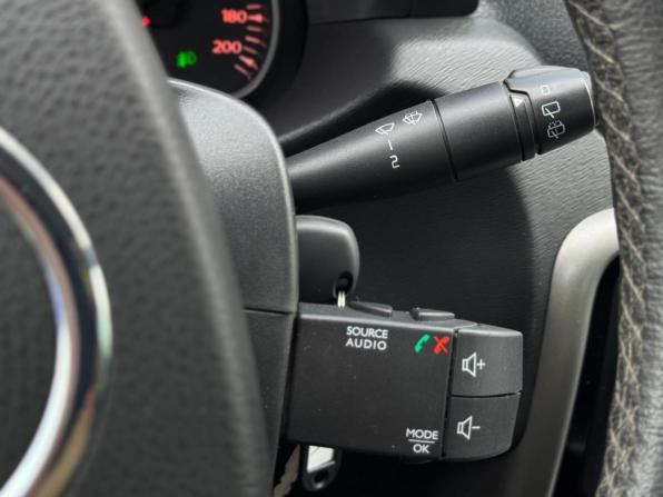 Renault Duster I с пробегом 2015 года, цена 1 100 000 рублей, 135786 км, внедорожник, Автокод Объявления