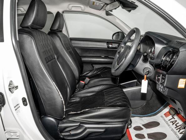 Toyota Corolla XI (E160 E170) Рестайлинг 2 с пробегом 2019 года, цена 1 300 000 рублей, 89457 км, универсал, Автокод Объявления